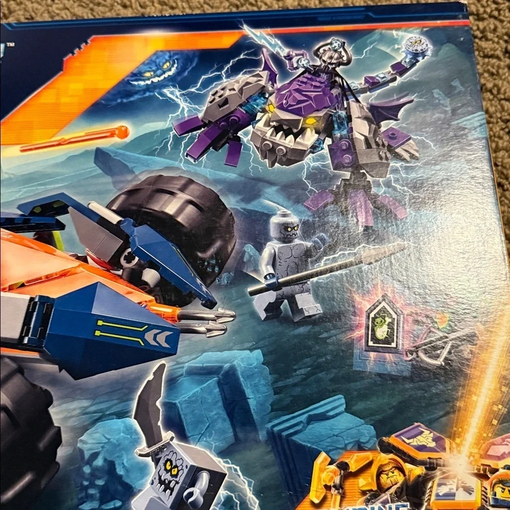 Lego nexo knights set 70355 Aaron’s rock climber 598 pieces new in sealed box